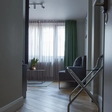 The Embassy 3*