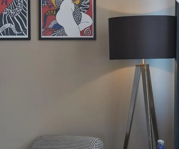 The Embassy 호텔 소피아