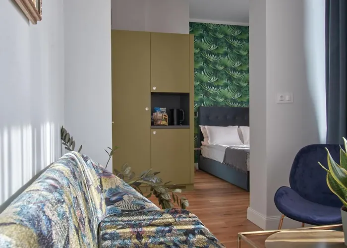 The Embassy 3* 소피아