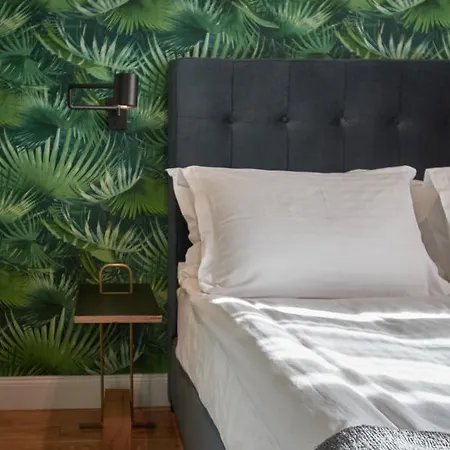 Ξενοδοχείο The Embassy 3*