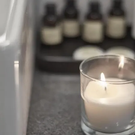 호텔 The Embassy 3*