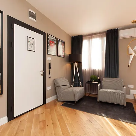 The Embassy 3*