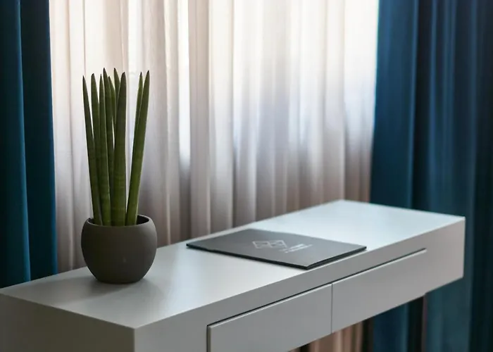 酒店 The Embassy 3*