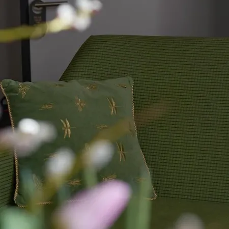 Hotel The Embassy 3*